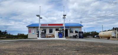 8165 Highway 217 — photo 2