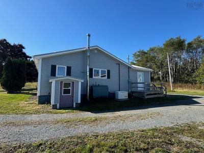 721 Descousse-Cap La Ronde Road — photo 2