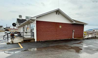 2732 Main Street — photo 3