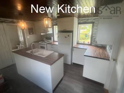 1095 New Harbour Lundy Road — photo 4