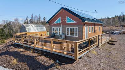 1524 Highway 215 — photo 3