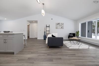 47 Theresa Court — photo 4