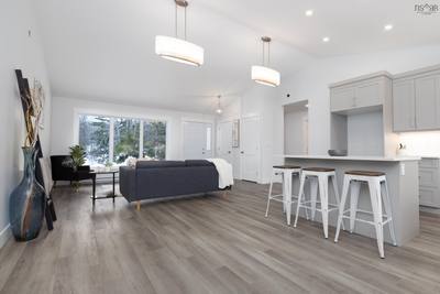 47 Theresa Court — photo 5