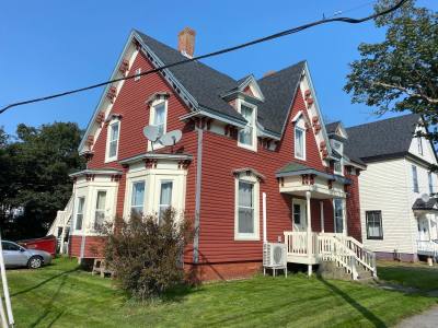 28 Parade Street — photo 3