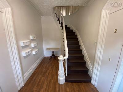 28 Parade Street — photo 6