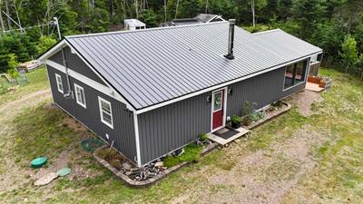 498 Fox Point Road — photo 2