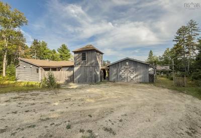 240 Pine Prince Drive — photo 4