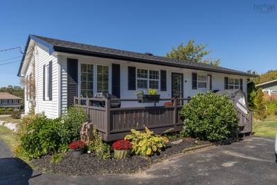 309 Highway 330 — photo 2