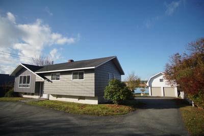 41 Howe Street — photo 4