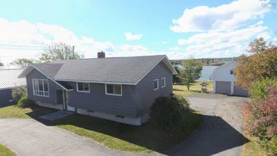41 Howe Street — photo 5