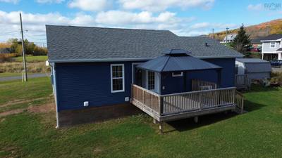 11 Brynlees Lane — photo 4