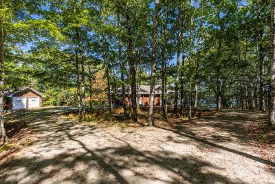 587 Highway 203 — photo 2