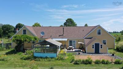 115 Magee Road — photo 3