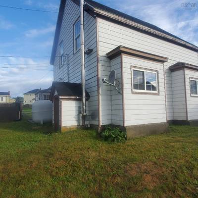 7 Centennial Street — photo 3