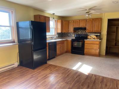 14 Gordon Stewart Drive — photo 3