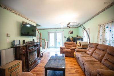 14 Gordon Stewart Drive — photo 6