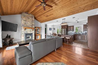 127 Aspen Grove Howie Center — photo 4