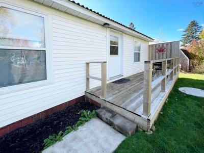 40 Jackson Point Road — photo 4