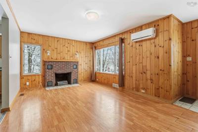 10 West Caledonia Road — photo 5