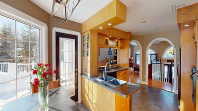 55 Pleasant Drive — photo 2