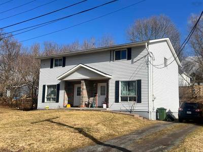 520/526 Pleasant Street — photo 3