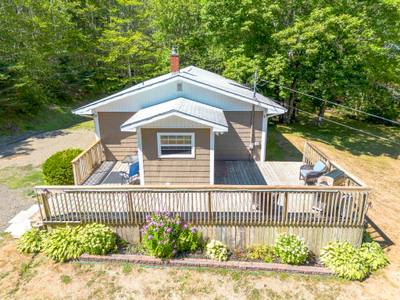 1037 Culloden Road — photo 3