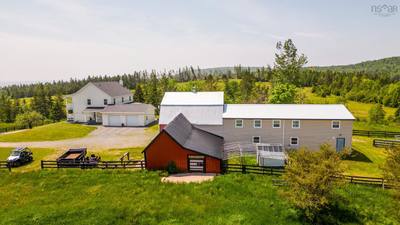 2569 Highway 2 — photo 4