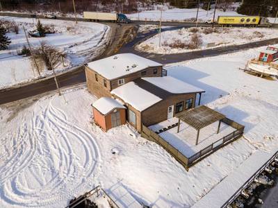 29 Hillside Boularderie Road — photo 4