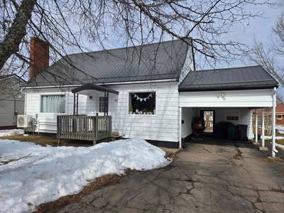 95 Higgins St — photo 3