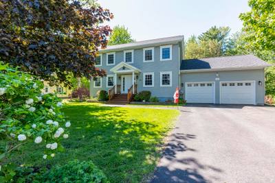 34 Gravenstein Drive — photo 4