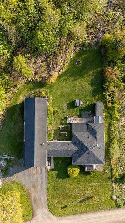 60 Cove Road — photo 2