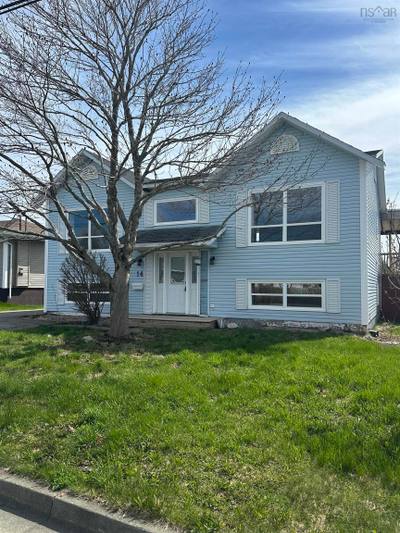 14 Crescent Drive — photo 2
