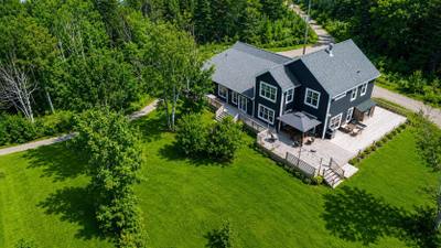 242 Rodney Drive — photo 4