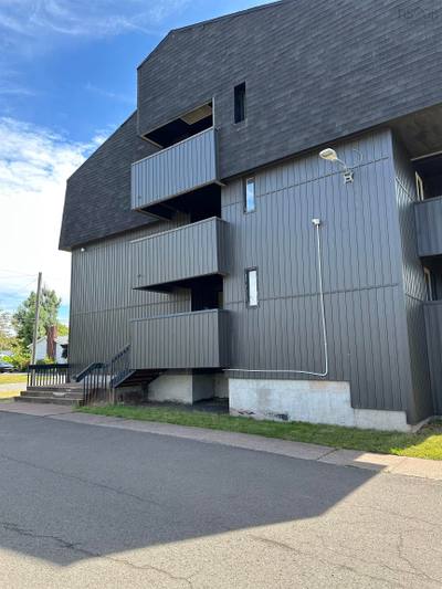 99 Rupert Street — photo 2