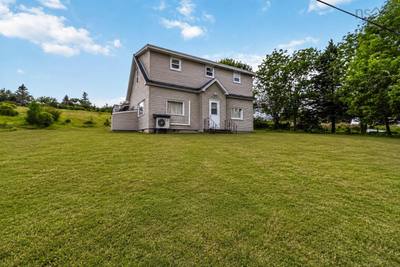 67 Croft Avenue — photo 3