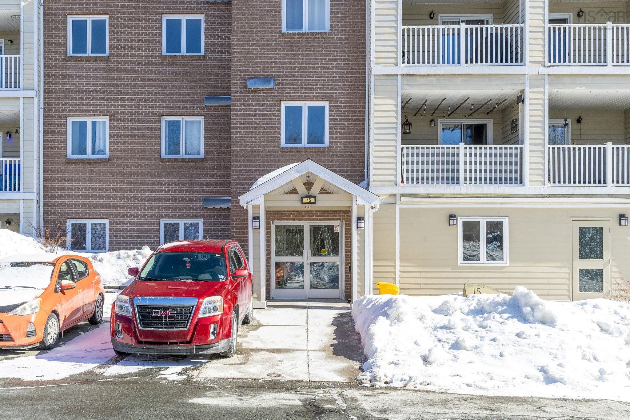 15 Langbrae Drive #308 — photo 4