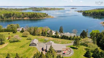 207 Hebb Point Road — photo 4