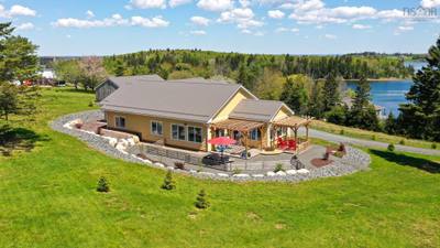 207 Hebb Point Road — photo 7