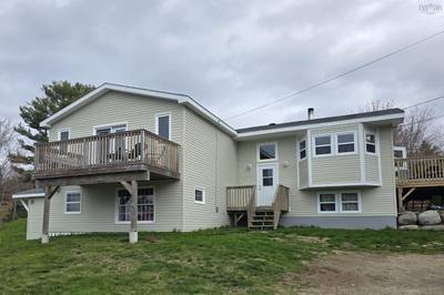 19 Bond Drive — photo 3