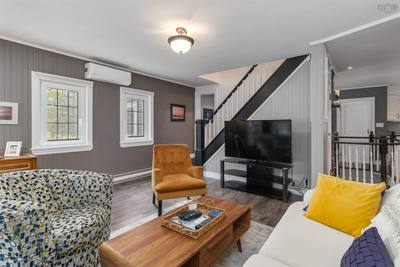 11278 Peggys Cove Road — photo 5