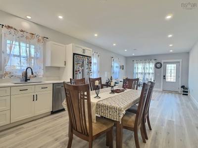 518 Truro Heights Road — photo 3
