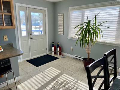 33 Oak Road — photo 2