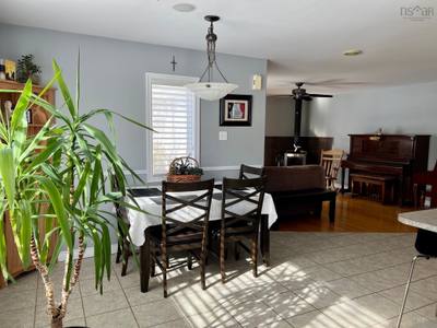 33 Oak Road — photo 3