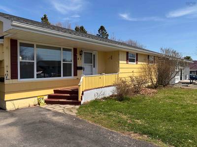 43 Maple Boulevard — photo 2