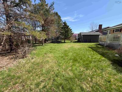 43 Maple Boulevard — photo 4