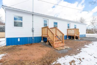 39 Beattie Drive — photo 3