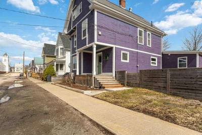 22 Washington Street — photo 4