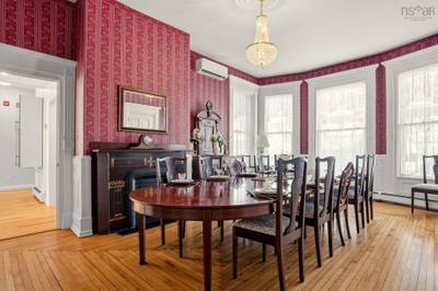 42 Falkland Street — photo 6