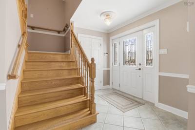 147 Flagstone Drive — photo 3