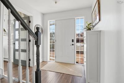 46 Rockpoint Court — photo 4